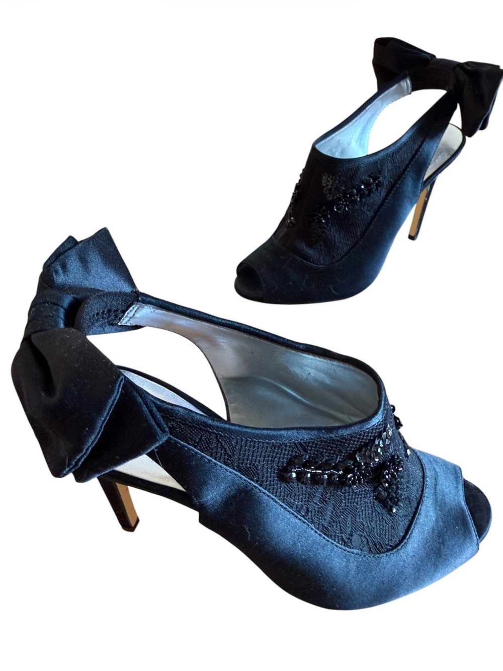 BCBG GENERATION COURTNEY SLINGBACK 4” BLACK SATIN HEELS BEADED EMBELLISHMENTS 7M